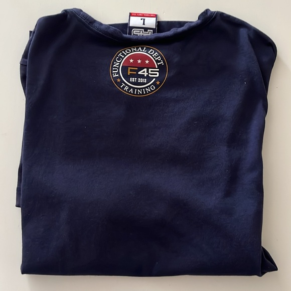 F45 T-Shirt - Picture 2 of 3